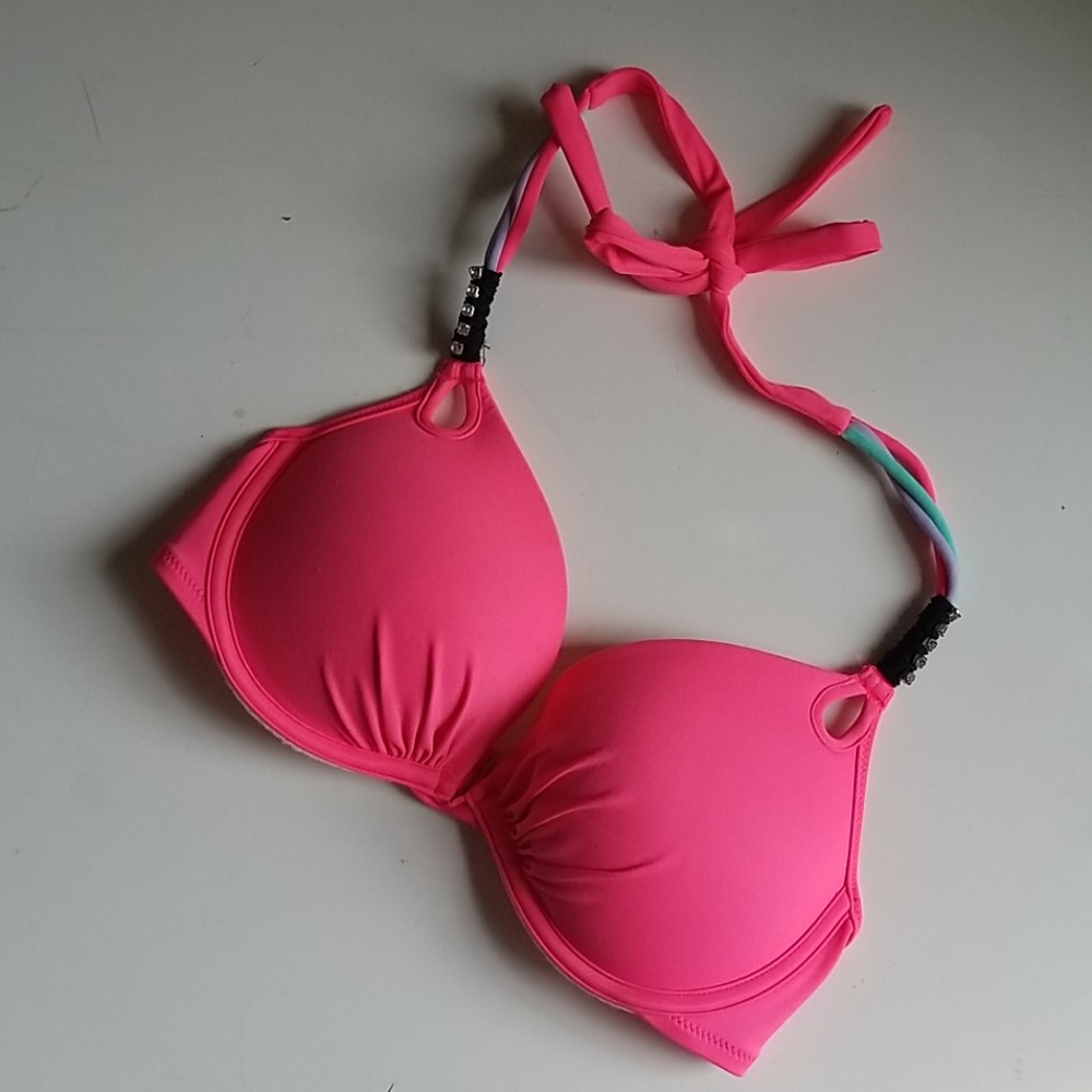 Victoria's Secret GORGEOUS 32D or 34C